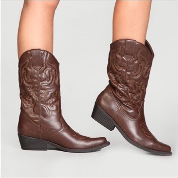 wide width western boots